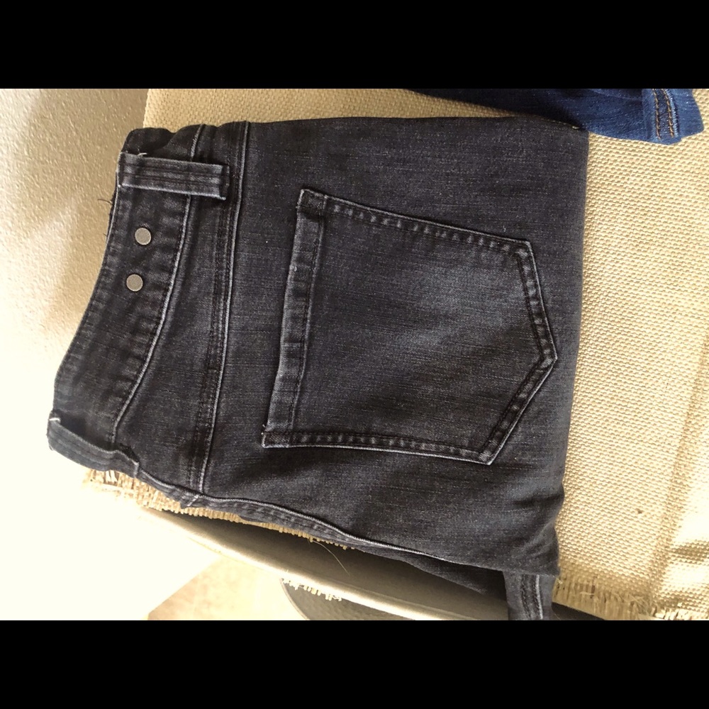 Black size 8 women’s CAbi jeans